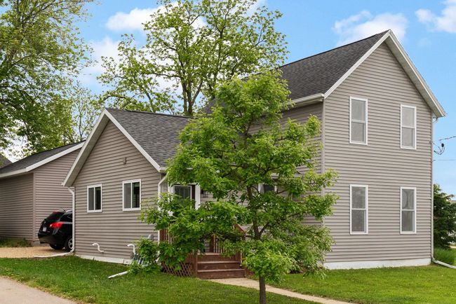 203 Weaver St, House other with 3 bedrooms, 2 bathrooms and null parking in RIDGEWAY WI | Image 19