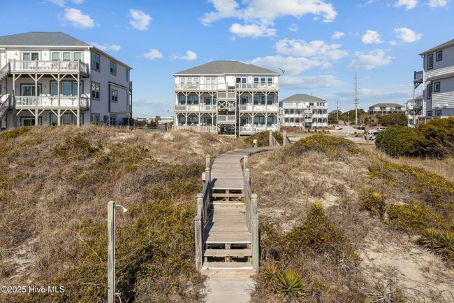 A2 - 2913 Pointe West Dr, Condo with 2 bedrooms, 2 bathrooms and null parking in Emerald Isle NC | Image 27