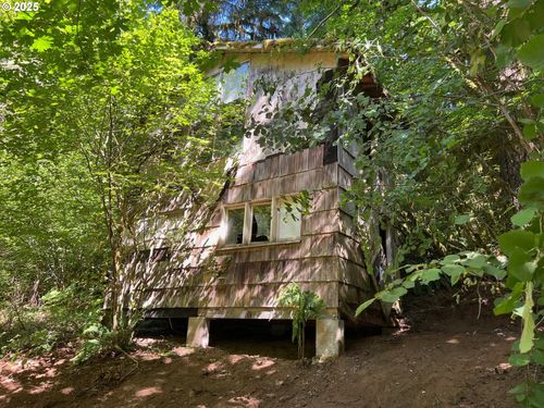 2536 Se Mannthey Rd, Corbett, OR, 97019-9764 | Card Image