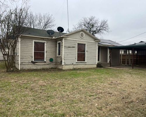 523 Richardson St, Jacksboro, TX, 76458-2238 | Card Image