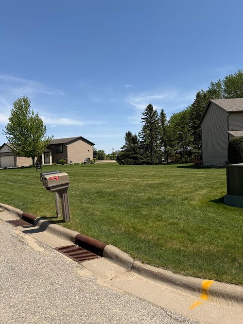 264 Eagle Ln, Zumbrota, MN, 55992-5181 | Card Image