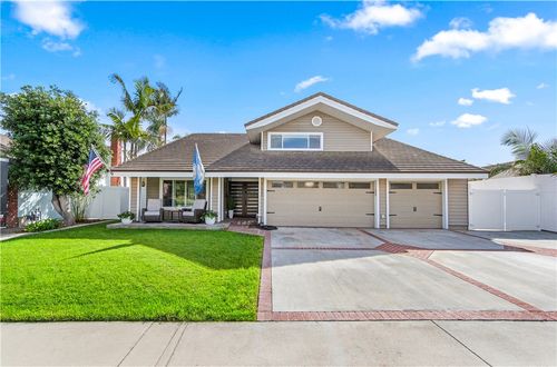 5622 Brighton Dr, Huntington Beach, CA, 92649-4806 | Card Image