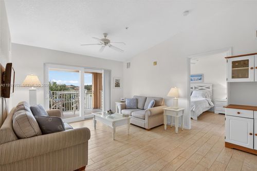 306-221 Sw Palm Dr, Port St. Lucie, FL, 34986-1934 | Card Image