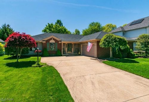 3476 Magnolia Dr, Seven Hills, OH, 44131-5144 | Card Image