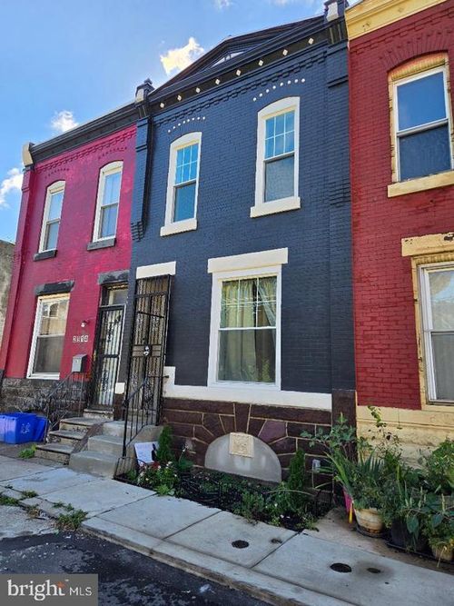 2916 Page St, PHILADELPHIA, PA, 19121-1805 | Card Image