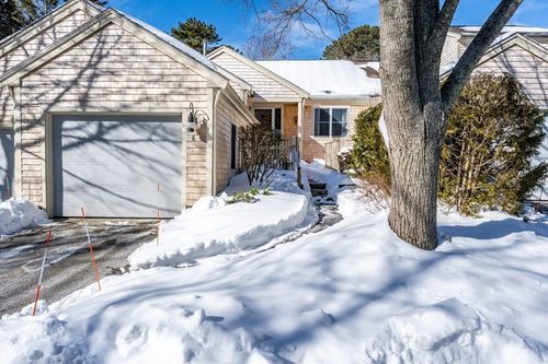n-8 Oak Gln, Yarmouth Port, MA, 02675-1467 | Card Image