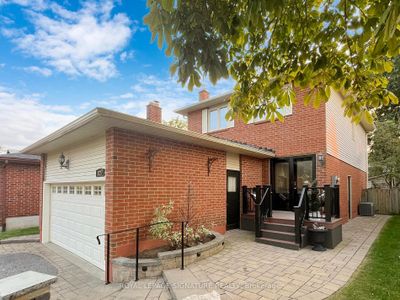 1227 Cedarcroft Cres, House other with 3 bedrooms, 4 bathrooms and 6 parking in Pickering ON | Image 3