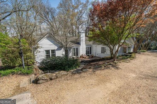 591 Milledge Ter, Athens, GA, 30606-4943 | Card Image