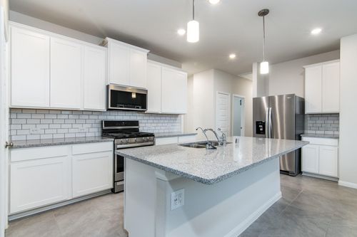 18499 Sunrise Maple Dr, Montgomery, TX, 77316-1445 | Card Image