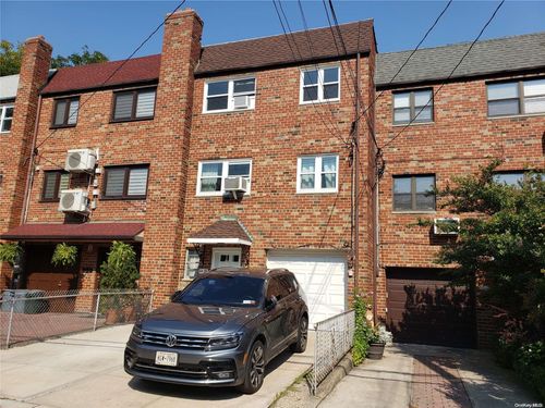 64-05 60th Pl, Ridgewood, NY, 11385-2505 | Card Image