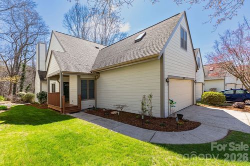 31 Little Cedar Ct, Asheville, NC, 28805-2487 | Card Image