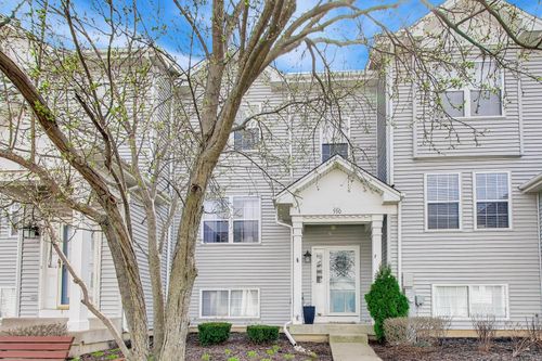 590 N Triumph Ct, Hainesville, IL, 60073-4724 | Card Image