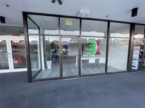 820 Ne 125th St, North Miami, FL, 33161-5712 | Card Image