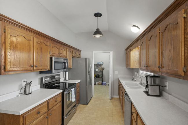 409 Grove St, House other with 3 bedrooms, 2 bathrooms and 2 parking in Greenbrier TN | Image 12