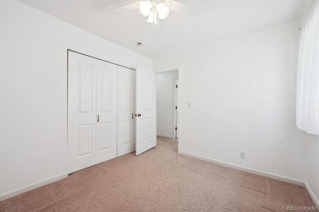 Secondary bedroom (2) | Image 16