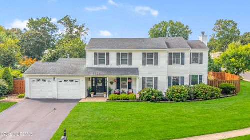 11 Yellowstone Ln, Howell, NJ, 07731-2281 | Card Image