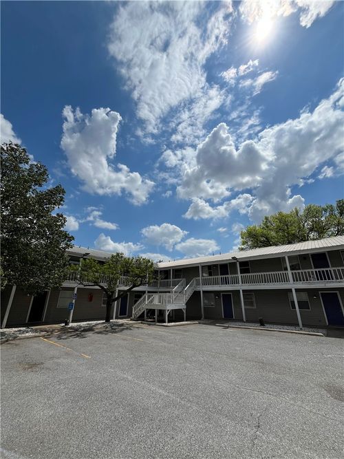 8-1701 N Lewis Ave, Fayetteville, AR, 72703-1335 | Card Image