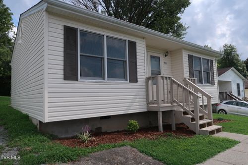 744 Oakwood Street, Bristol, TN, 37620 | Card Image
