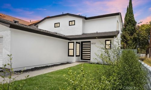 19701 Blythe St, Winnetka, CA, 91306-2319 | Card Image