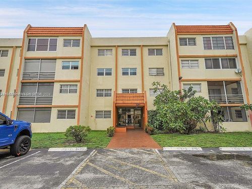 apt-207-2401 Nw 41st Ave, Lauderhill, FL, 33313-3759 | Card Image