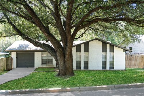 3303 Santa Fe Drive, Austin, TX, 78741 | Card Image