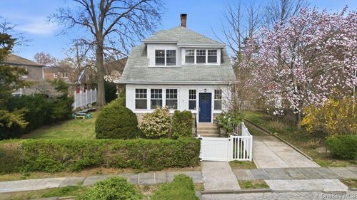 107 Edgewood Ave, Yonkers, NY, 10704-2323 | Card Image