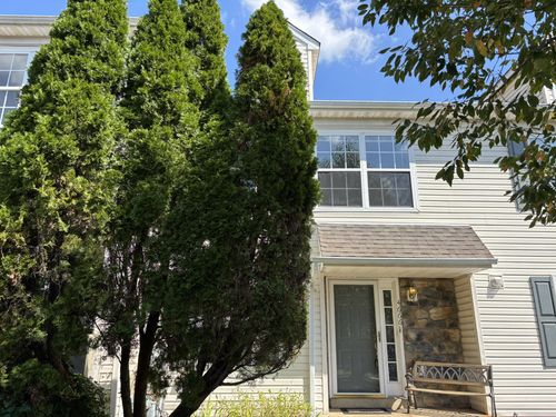 4666 Louise Saint Claire Dr, DOYLESTOWN, PA, 18902-9043 | Card Image
