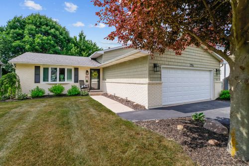 2155 Greenvalley Dr, Crown Point, IN, 46307 | Card Image