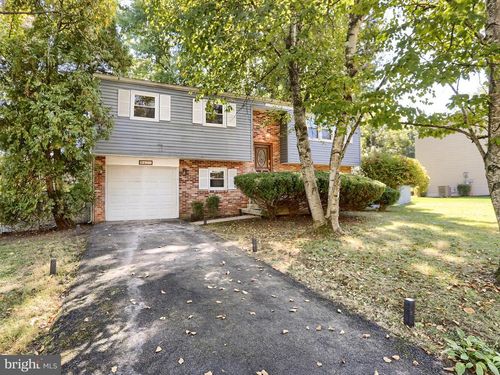 421 Fairway Dr, MECHANICSBURG, PA, 17055-5714 | Card Image