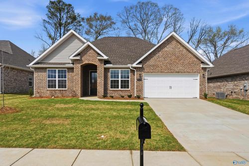 3118 Lisa Ln Se, Decatur, AL, 35603 | Card Image