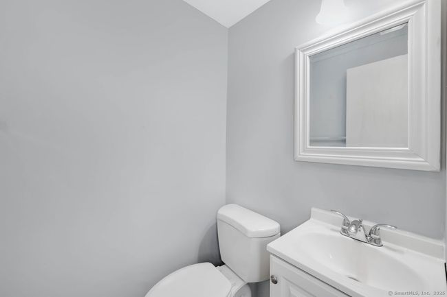 28 Center St, House other with 2 bedrooms, 2 bathrooms and null parking in Windsor Locks CT | Image 22