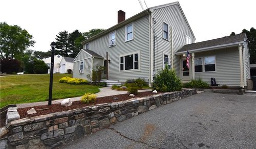 151 Hadde Ave, Cumberland, RI, 02864-3542 | Card Image