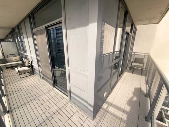 1205 - 85 N Park Rd, Condo with 2 bedrooms, 2 bathrooms and 1 parking in Vaughan ON | Image 6