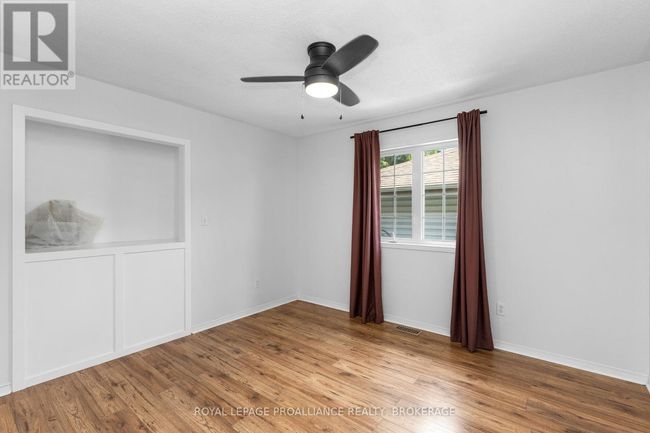 343 Sunrise Cres, House other with 4 bedrooms, 3 bathrooms and 4 parking in Kingston ON | Image 16