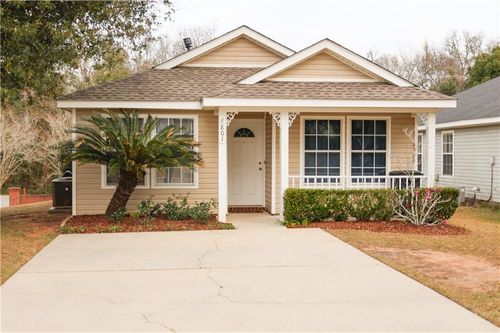 801 Crystal Wells Ct S, Fairhope, AL, 36532-3888 | Card Image