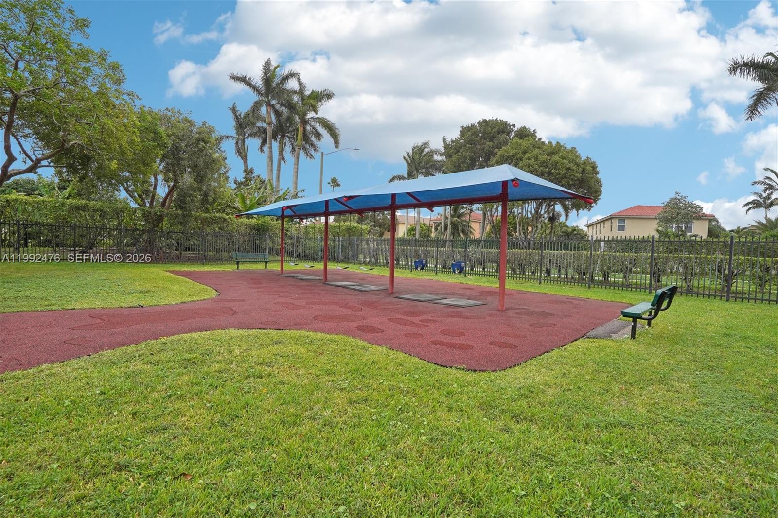 Residential in Miramar 2