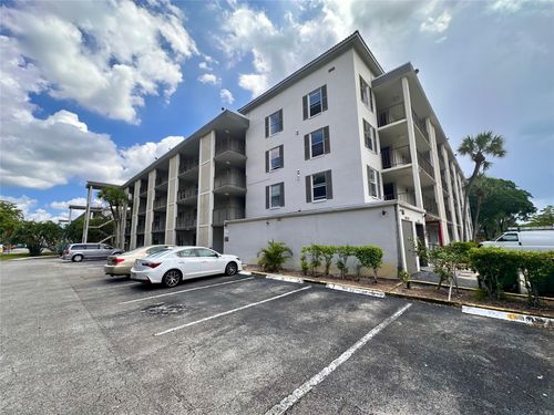 apt-452-4899 Nw 26th Ct, Lauderdale Lakes, FL, 33313-2674 | Card Image