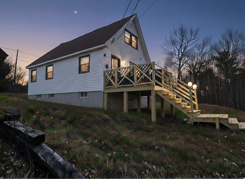 27 A St, Franklin, NH, 03235-2513 | Card Image