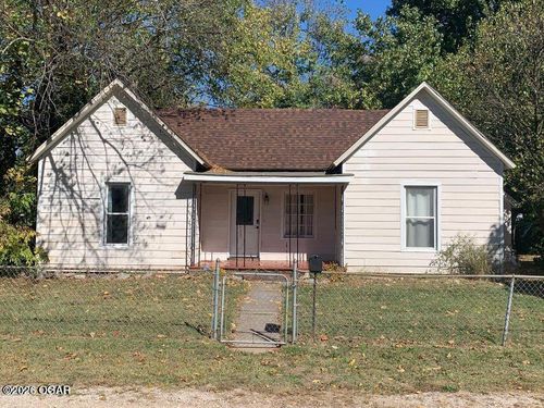 316 Wheeler St, Neosho, MO, 64850-1245 | Card Image