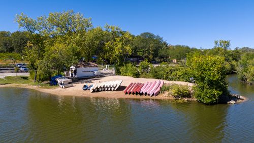 ste-a-5525 E Lake Dr, Lisle, IL, 60532-2692 | Card Image