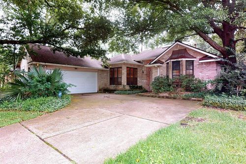 2611 Brookdale Dr, Kingwood, TX, 77339-1937 | Card Image
