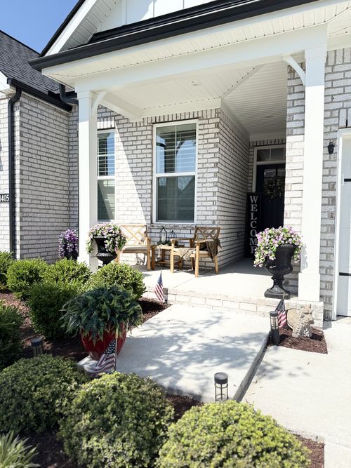 1407 Autumn Leaf Ln, Mount Juliet, TN, 37122-2299 | Card Image