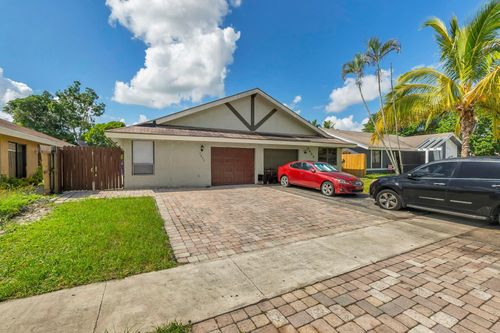 7432 Sw 12th Ct, North Lauderdale, FL, 33068-3627 | Card Image