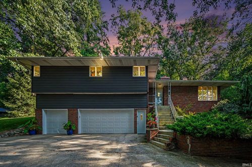 55281 County Road 31, Bristol, IN, 46507-9569 | Card Image