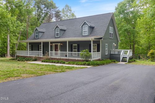 610 Forrest Dr, Reidsville, NC, 27320-6720 | Card Image