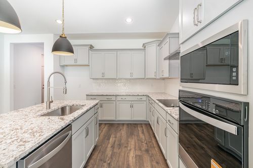 1100 Riverview Run, Madison, TN, 37115-2578 | Card Image