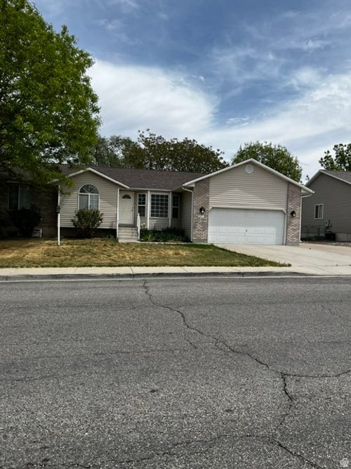 3475 Park Vista Dr, West Valley City, UT, 84120-6788 | Card Image
