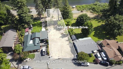 1455 Se Rogue Dr, Grants Pass, OR, 97526-4091 | Card Image