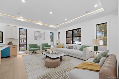 11620 194th St, Saint Albans, NY, 11412-3124 | Card Image