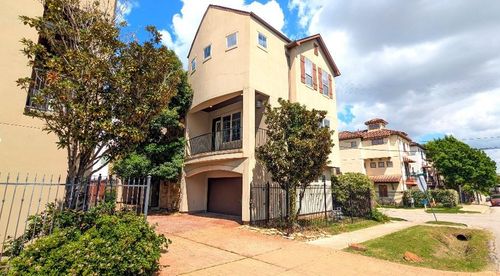 a-4004 Feagan St, Houston, TX, 77007-7441 | Card Image